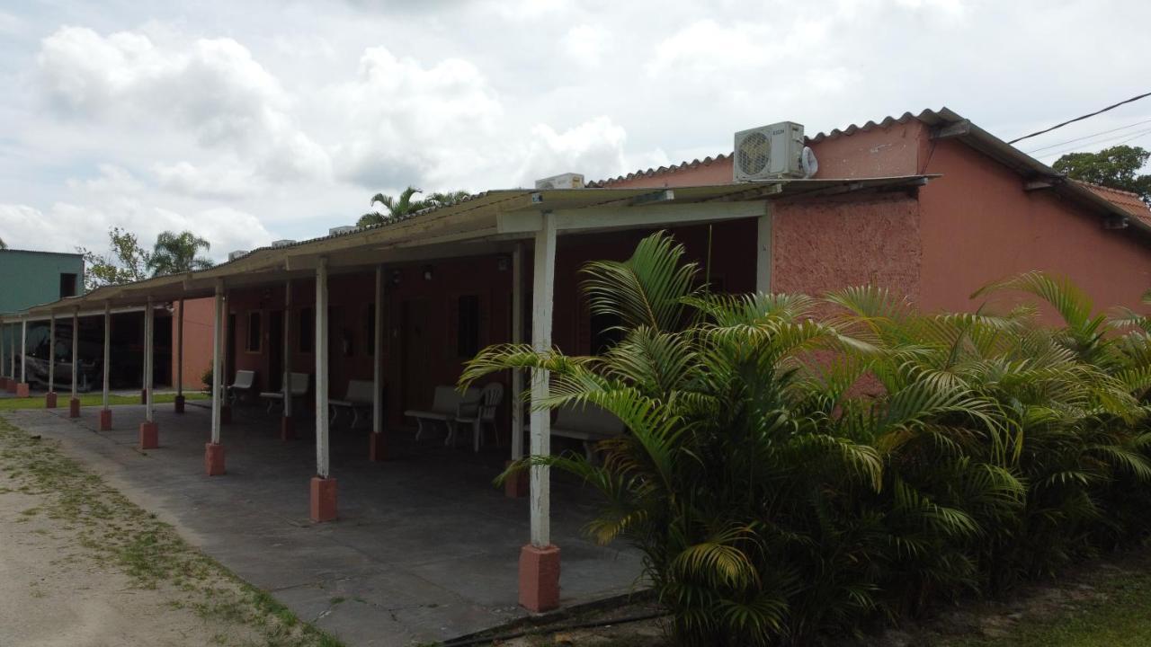 Iate Clube Rio Verde - Ilha Comprida Cananéia エクステリア 写真