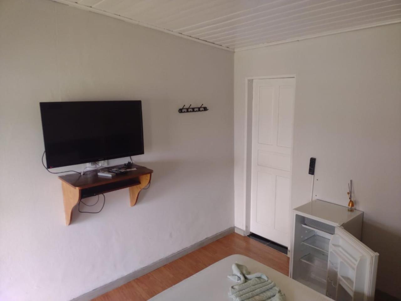 Iate Clube Rio Verde - Ilha Comprida Cananéia エクステリア 写真