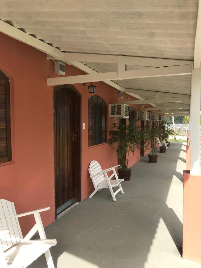 Iate Clube Rio Verde - Ilha Comprida Cananéia エクステリア 写真