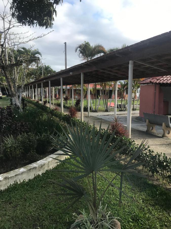Iate Clube Rio Verde - Ilha Comprida Cananéia エクステリア 写真